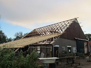 nieuw dak op de schuur